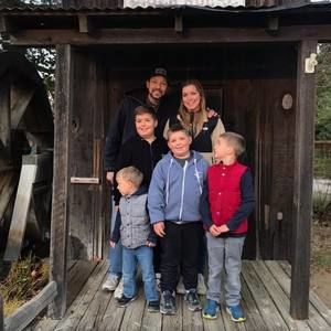 Meet your Posher, Sara